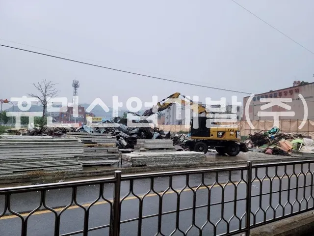 봉명지구 꿈꾸는 레일웨이 ZONE 조성사업 가옥철거공사 현장 사진 4