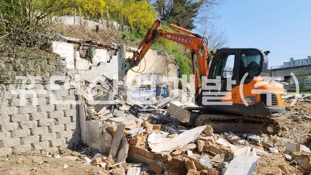 남산지구 사회적임대주택 조성사업 가옥철거공사 현장 사진 6